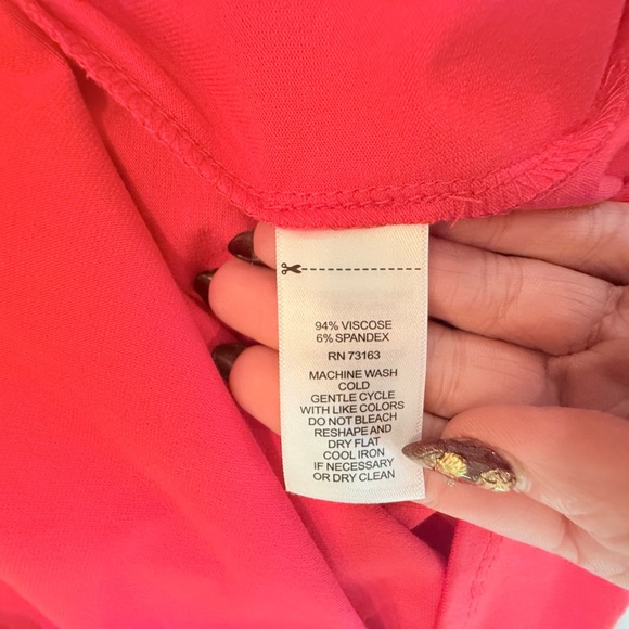 NWOT Cupid Red Sleeveless Blouse with V-Neckline Size XL - Picture 7 of 7